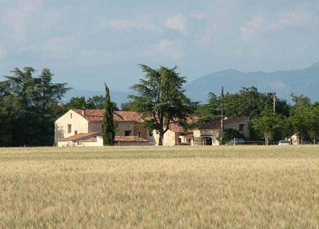 Le Mas De La Cherine Quinson Luaran gambar